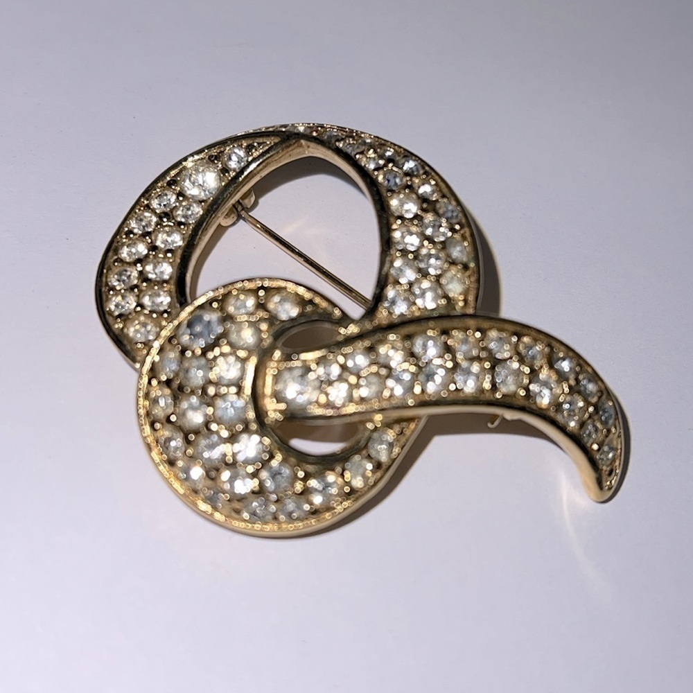 Vintage Goldtone and Crystal Pin Brooch